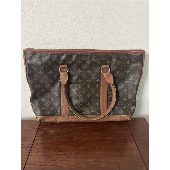 Louis Vuitton Handbags - Louis Vuitton Shoulder Bag For Parts Craft DIY Art Projects AS IS DAMAGED